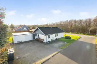 Villa på Trige Møllevej 212, 8380 Trige