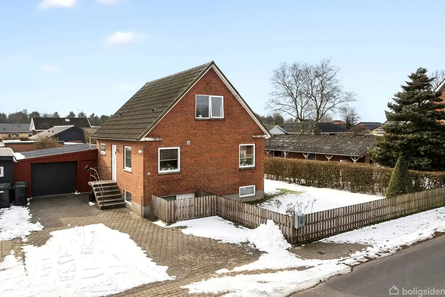 Dejligt hus med god garage