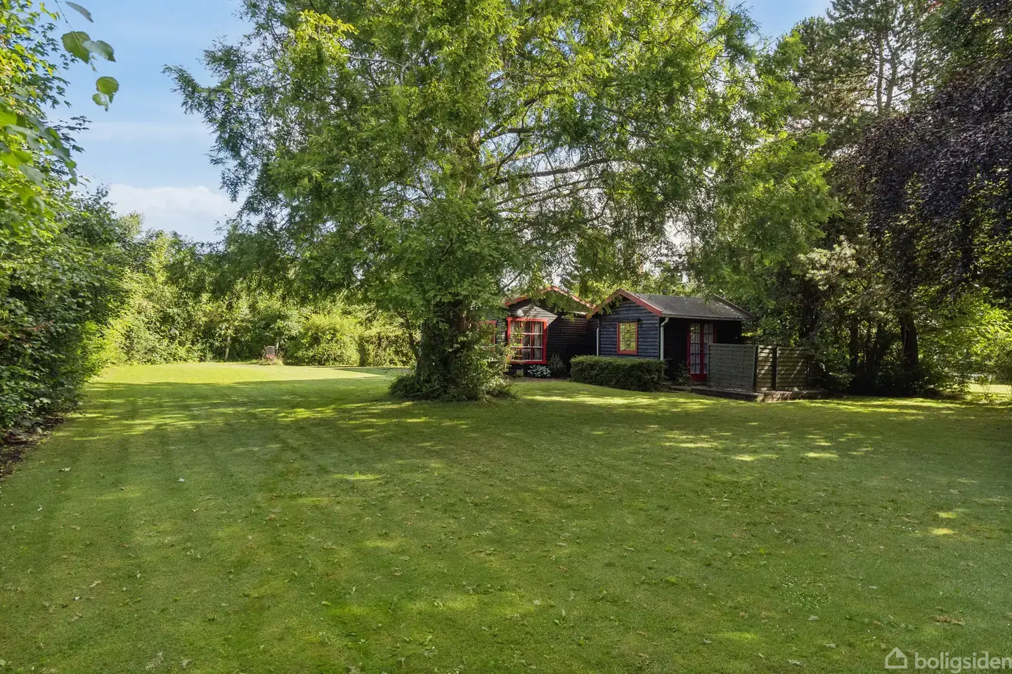Charmerende sommerhus på skøn grund - Visning 3
