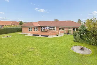 Villa på Syrenvej 21, Hornum, 9600 Aars