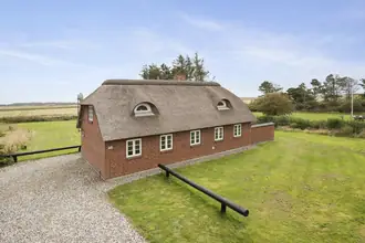 Fritidshus på Knakvej 26, Vedersø, 6990 Ulfborg