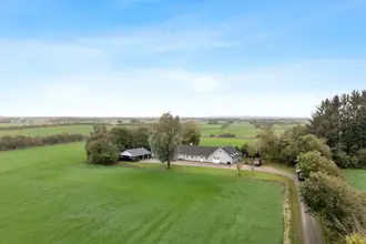 Villa på Hallundvej 216, 9700 Brønderslev