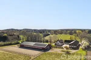 Landejendom på Sandbjergvej 33, 2970 Hørsholm