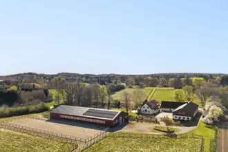 Landejendom på Sandbjergvej 33, 2970 Hørsholm
