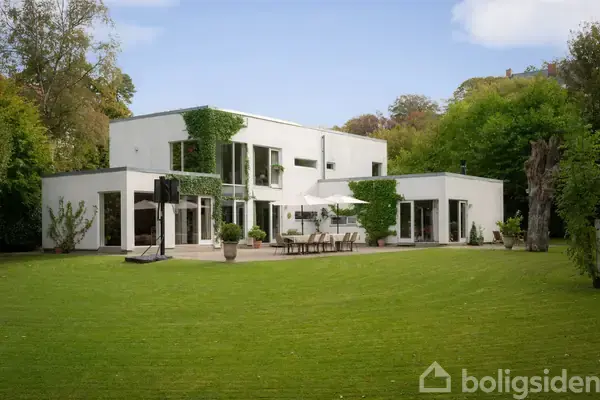 Villa på Holmevej 9, 2950 Vedbæk