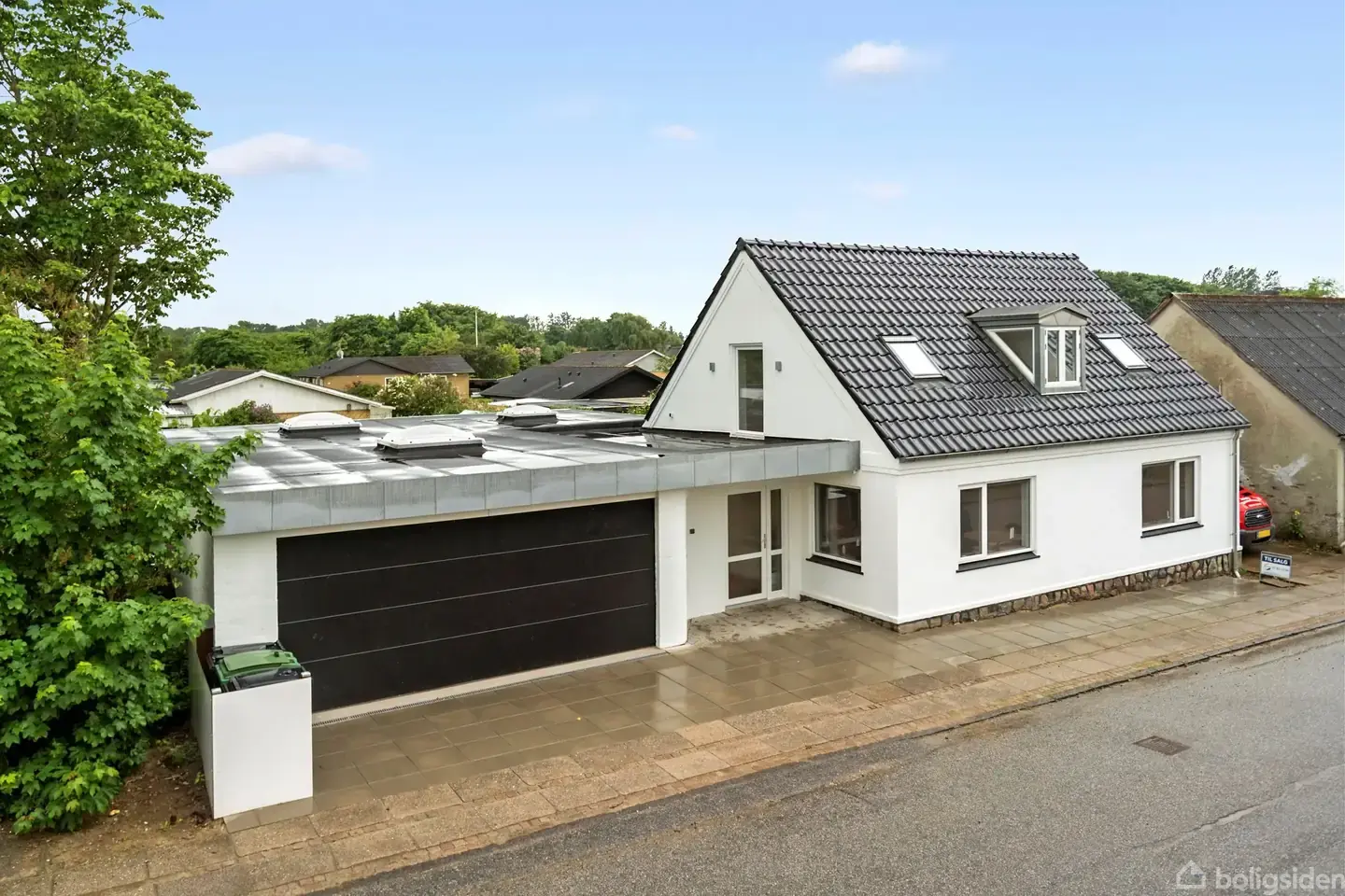 Moderniseret villa med plads til hobbylivet