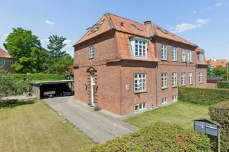 Villa på Duebrødrevej 12, 9000