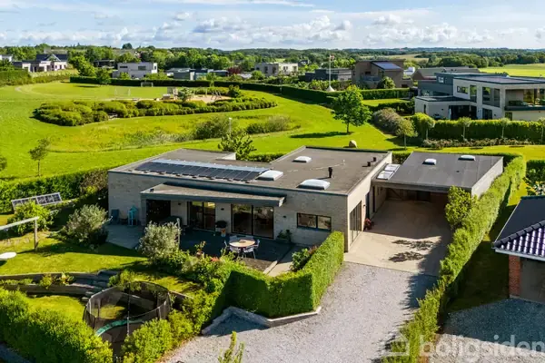 Villa på Løgten Østervej 104, 8541 Skødstrup