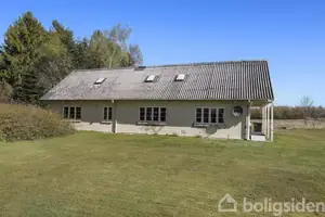 Landejendom på Hedevej 33, 8882 Fårvang