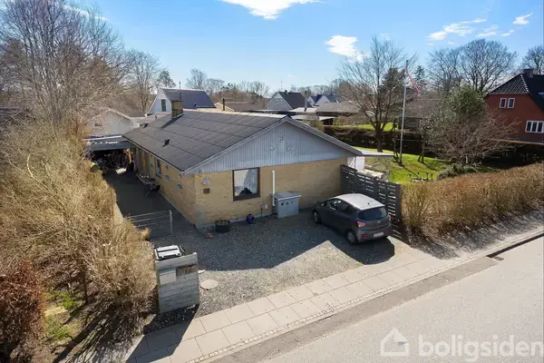 Villa på Smedegade 16, 7362 Hampen