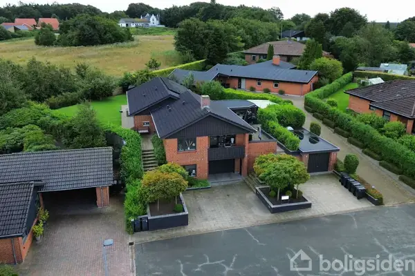 Villa på Ydunsvej 14, 9700 Brønderslev