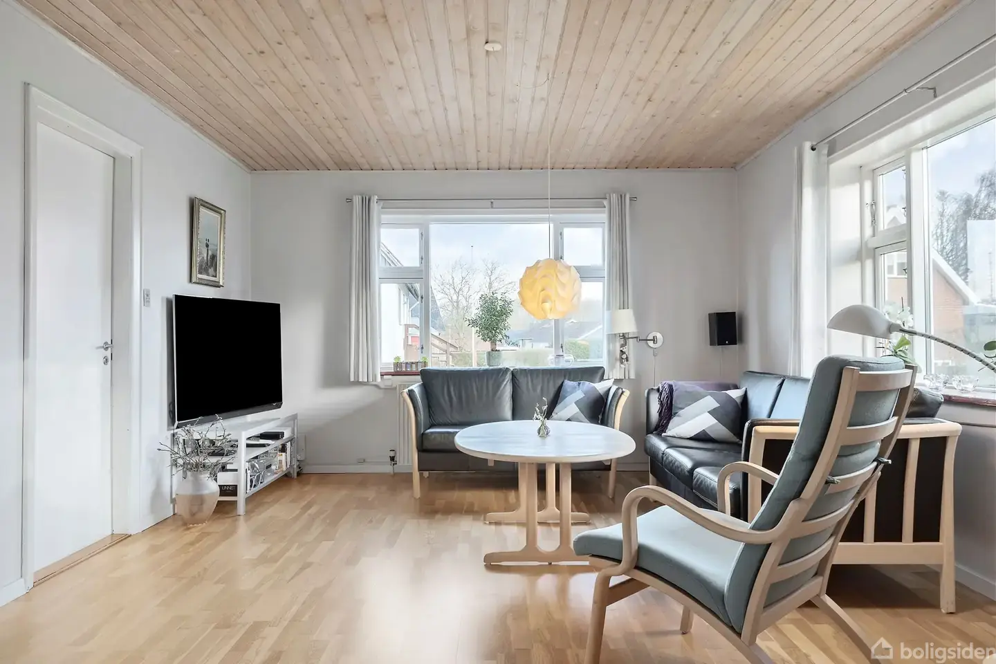 Rummelig villa med plads til børnefamilien med 5 værelser og 2 badeværelser - Visning 4