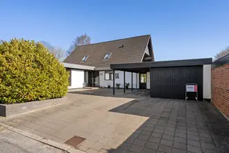 Villa på Agerbjerg 14, Snejbjerg, 7400 Herning