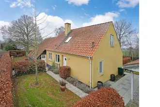 Villa på Lyndbyparken 19, Lyndby, 4070 Kirke Hyllinge