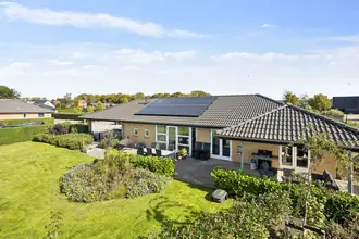 Villa på Æblehaven 7, Asferg, 8990 Fårup