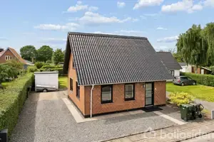 Villa på Kirkevej 26, 8723 Løsning