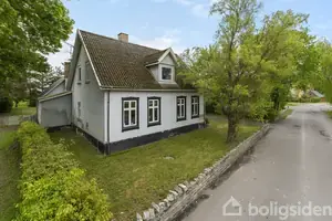Villa på Lykkesvej 8, 3720 Aakirkeby