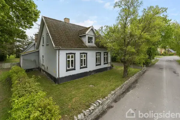 Villa på Lykkesvej 8, 3720 Aakirkeby