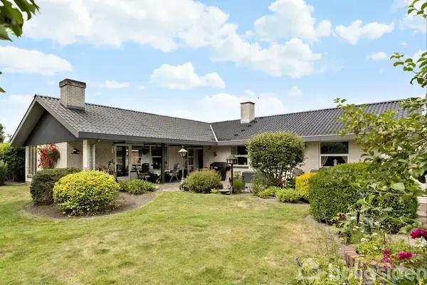 Villa på Rolighedsvej 16, 9330 Dronninglund