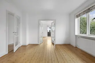 Villalejlighed på Frølichsvej 48, 1., 2920