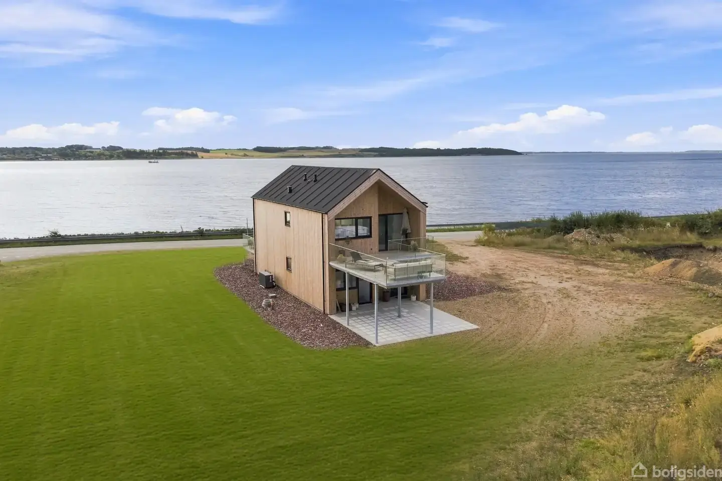 Villa på Sundsørevej 6, 1., 7870 Roslev