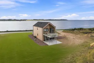 Villa på Sundsørevej 6, 1., Sundsøre, 7870