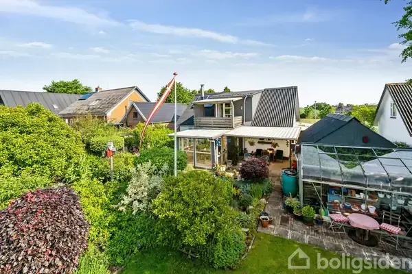 Villa på Lindvedvej 27, 8723 Løsning