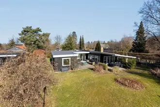 Fritidshus på Tulipanvej 12, Smidstrup, 3250 Gilleleje