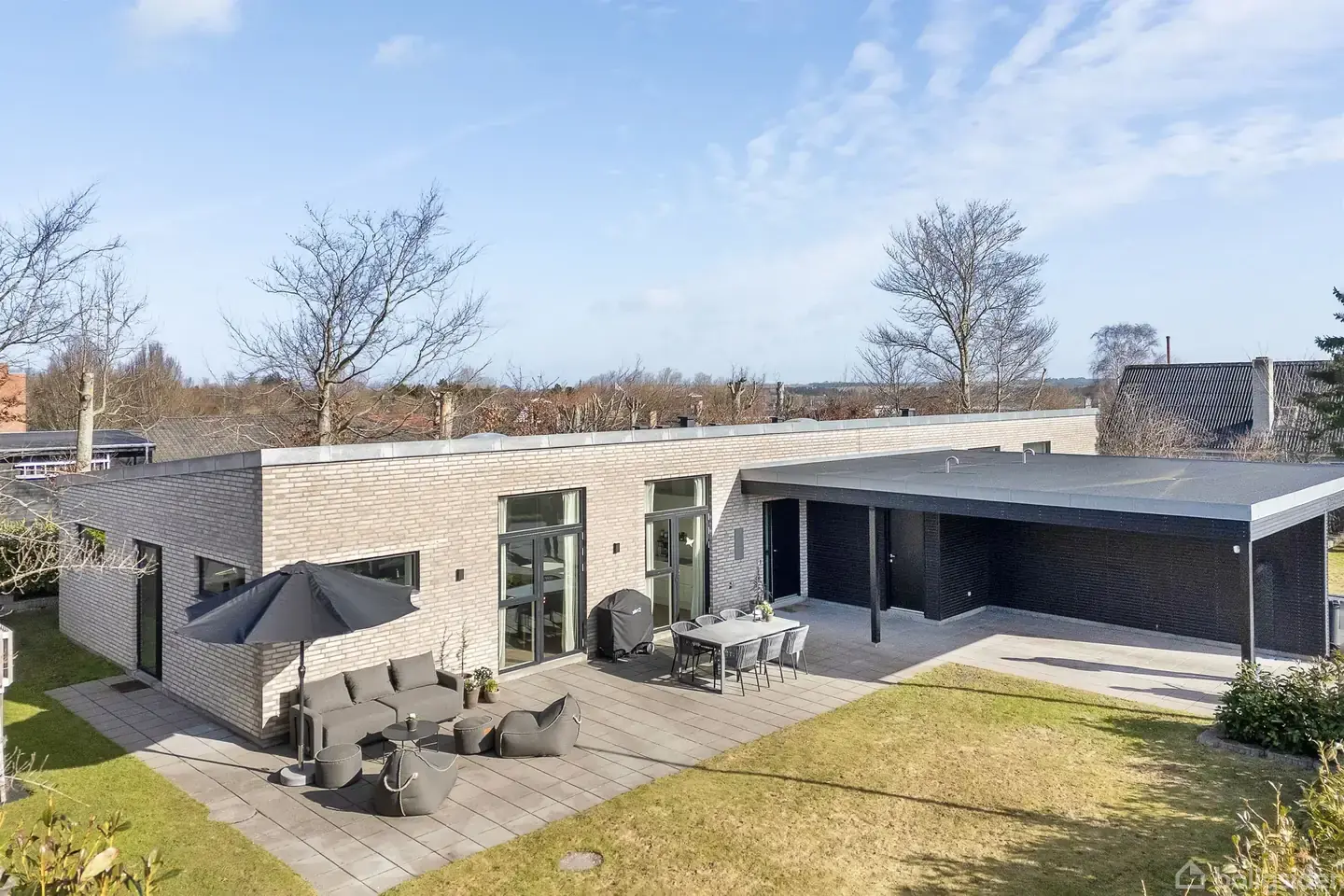 Moderne og gennemtænkt KFS-rækkehus i Bærkvarteret