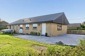 Villa på Karen Jeppesgade 1, Gylling, 8300 Odder