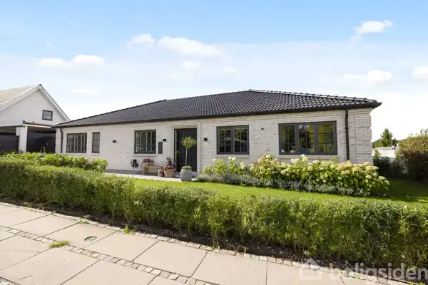Villa på Stenhøjgårdsvej 19, 3460 Birkerød