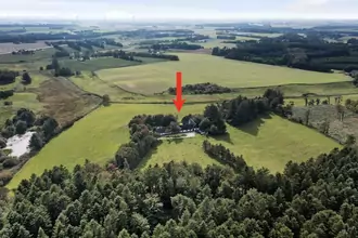 Landejendom på Hjørringvej 290, 9870 Sindal