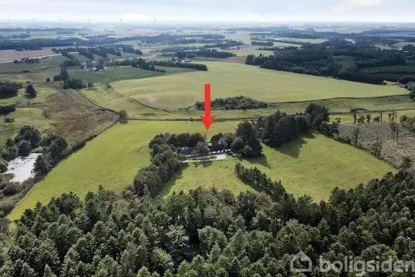 Landejendom på Hjørringvej 290, 9870 Sindal