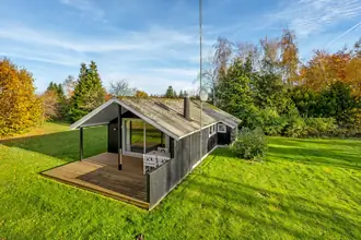 Fritidshus på Falkevej 36, 4872 Idestrup
