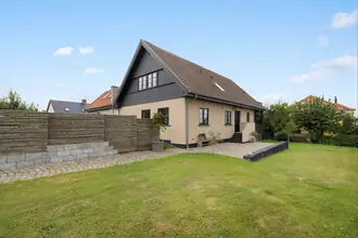 Villa på Amtsvejen 22, 3390 Hundested