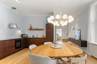 Ejerlejlighed på Silkegade 17, 1. th., 1113 København K