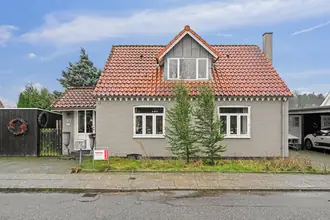 Villa på Skydebanevej 10, 9800 Hjørring