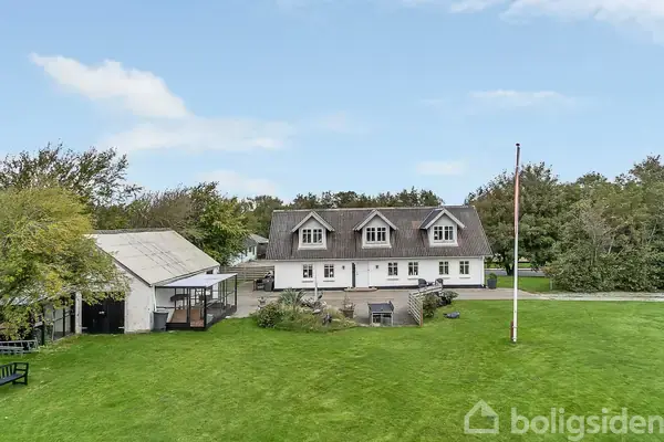 Villa på Slotsvej 2, 9493 Saltum