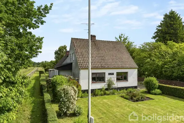 Villa på Almindingensvej 80, 3751 Østermarie
