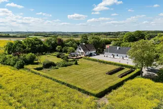 Villa på Holmgaardsvej 29, Holmgård, 8990 Fårup