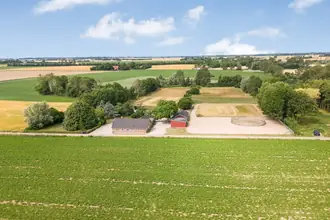 Landejendom på Stenvej 1, 4872 Idestrup