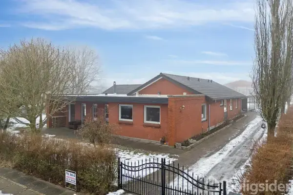 Villa på Banevænget 66, 7323 Give