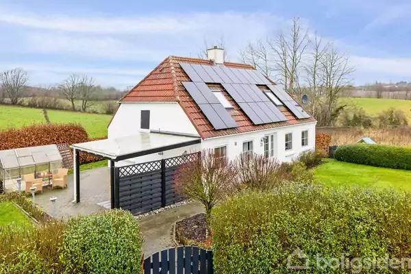 Villa på Fjordvejen 129, 6300 Gråsten