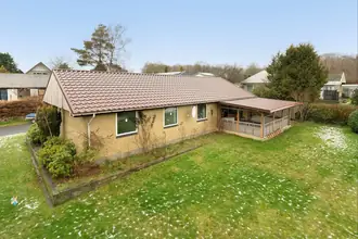 Villa på Lindbjerg Alle 4, 8766 Nørre Snede