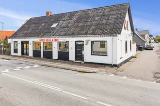 Villa på Hovedgaden 50, 4440 Mørkøv