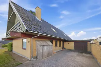 Villa på Klemivej 32, Fastrup, 8355 Solbjerg