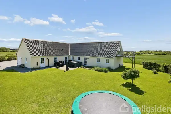 Villa på Nygårdsvej 79, 9480 Løkken