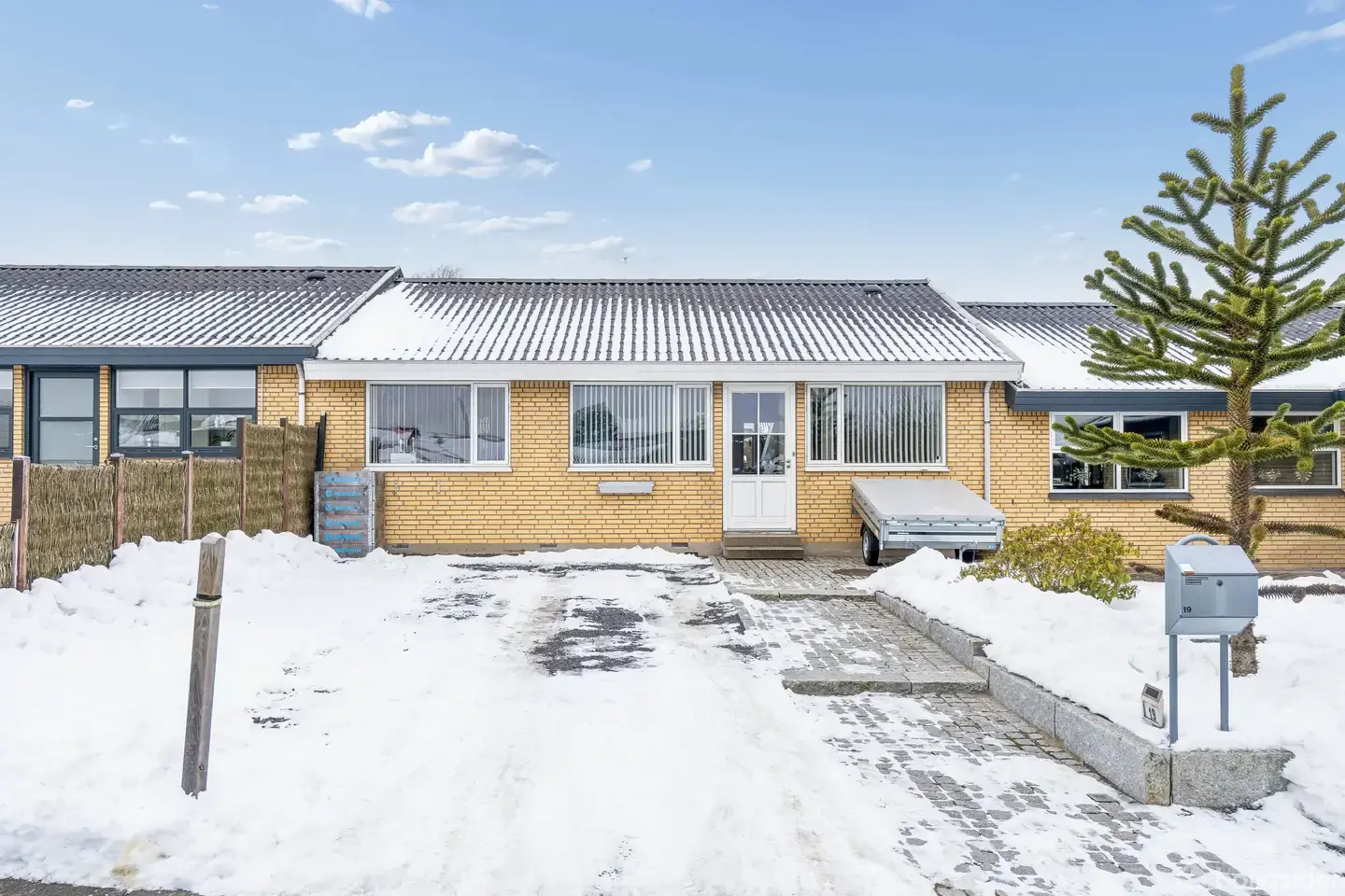 Lys og indbydende rækkehus i rolige Søhus