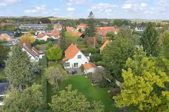 Villa på Bystykket 9, 2850 Nærum
