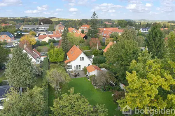 Villa på Bystykket 9, 2850 Nærum